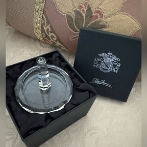 Oleg Cassini Elegant Crystal Ring Holder